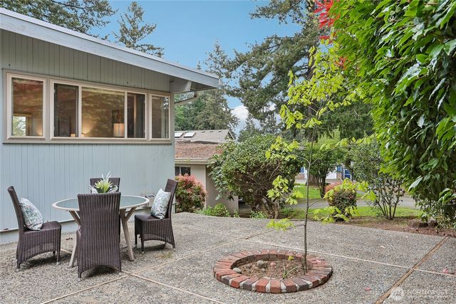 12226 SE 25th Street, Bellevue, WA 98005
