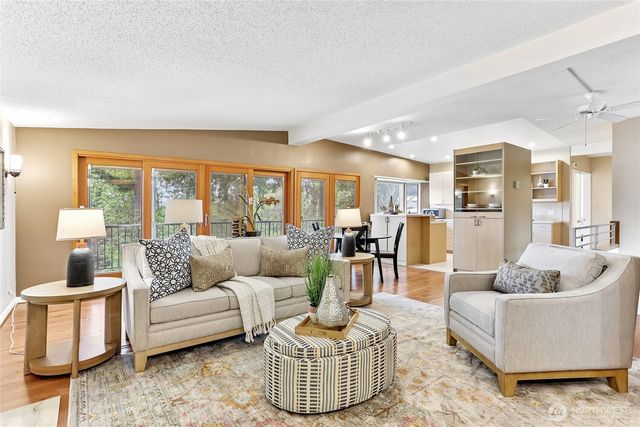 12226 SE 25th Street, Bellevue, WA 98005