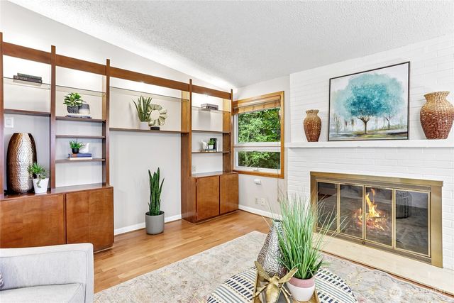 12226 SE 25th Street, Bellevue, WA 98005