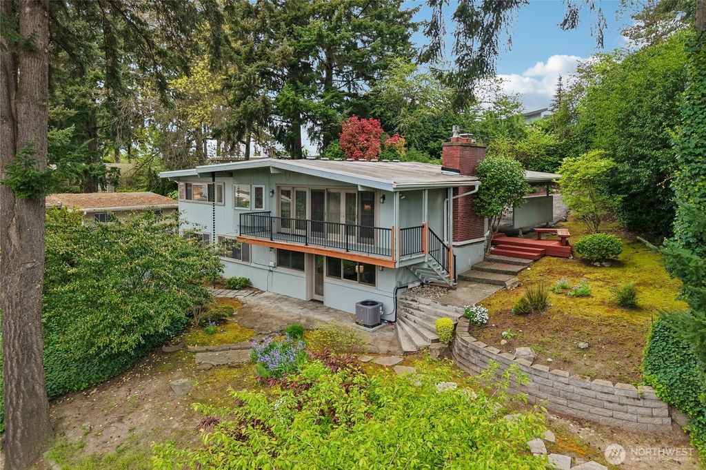 12226 SE 25th Street, Bellevue, WA 98005
