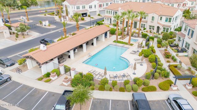 2477 W MARKET Place 41, Chandler, AZ 85248