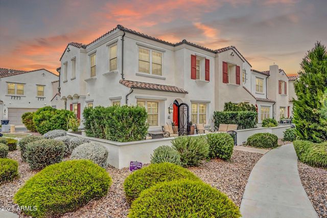 2477 W MARKET Place 41, Chandler, AZ 85248