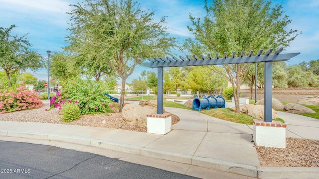 2477 W MARKET Place 41, Chandler, AZ 85248
