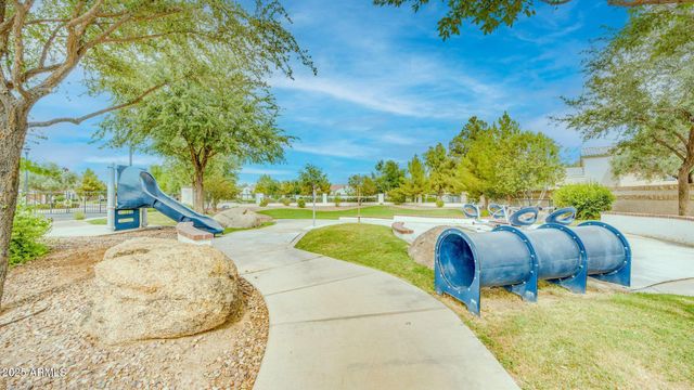 2477 W MARKET Place 41, Chandler, AZ 85248