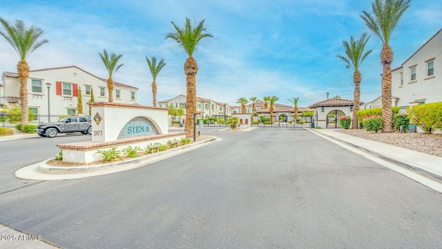 2477 W MARKET Place 41, Chandler, AZ 85248