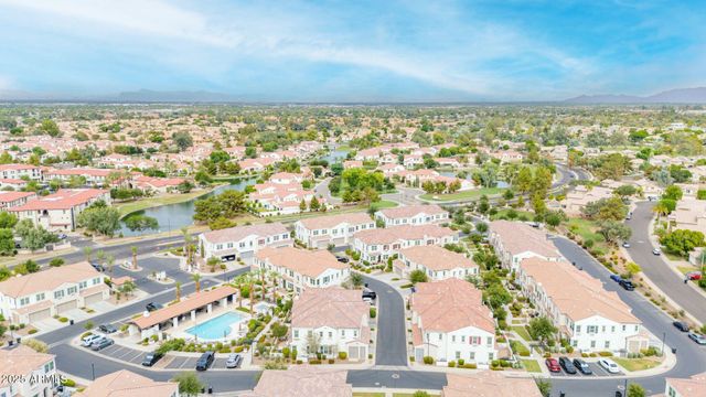 2477 W MARKET Place 41, Chandler, AZ 85248