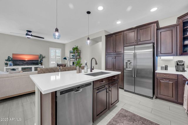 2477 W MARKET Place 41, Chandler, AZ 85248