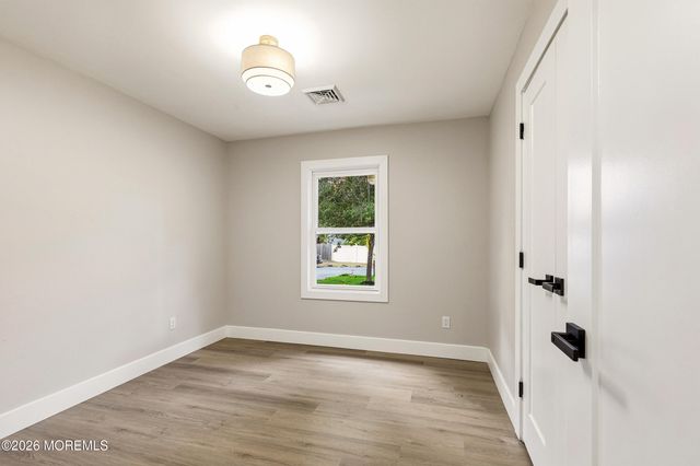 39 Freewood Street, Howell, NJ 07731