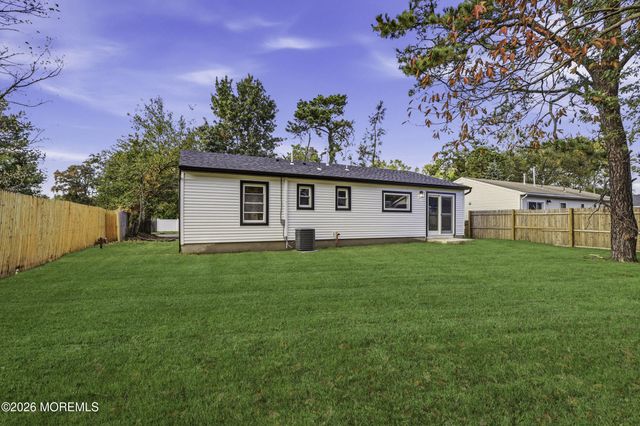 39 Freewood Street, Howell, NJ 07731
