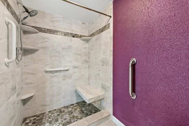 1701 Sabal Ridge Circle B, Palm Beach Gardens, FL 33418