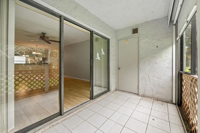 1701 Sabal Ridge Circle B, Palm Beach Gardens, FL 33418