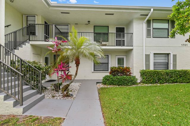 1701 Sabal Ridge Circle B, Palm Beach Gardens, FL 33418