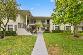 1701 Sabal Ridge Circle B, Palm Beach Gardens, FL 33418