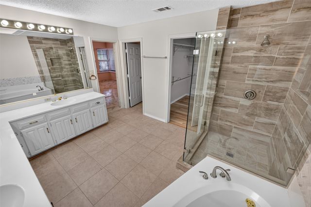 2105 Rolling Oak Lane, Garland, TX 75044