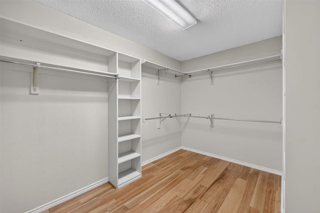 2105 Rolling Oak Lane, Garland, TX 75044