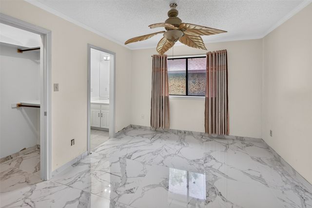 2105 Rolling Oak Lane, Garland, TX 75044