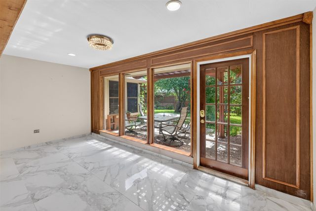 2105 Rolling Oak Lane, Garland, TX 75044