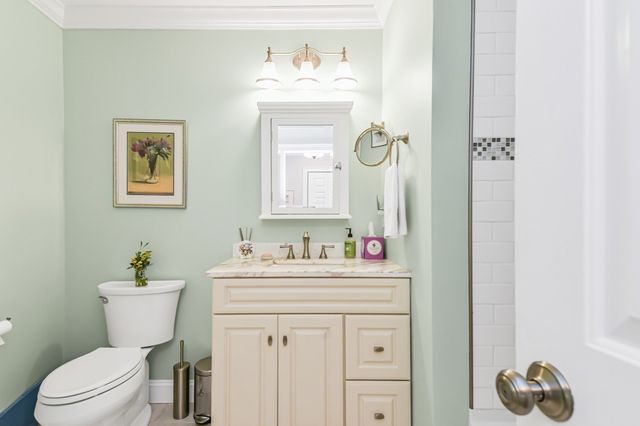 104 Main St 2, Amesbury, MA 01913