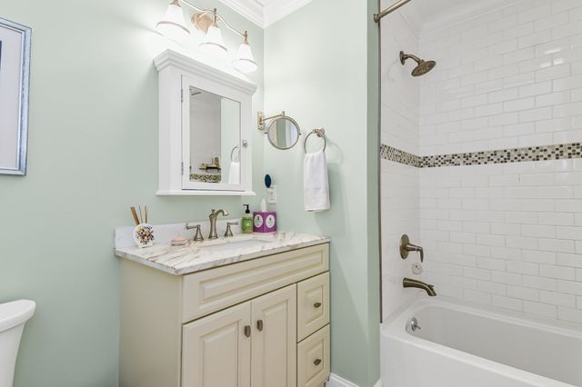 104 Main St 2, Amesbury, MA 01913