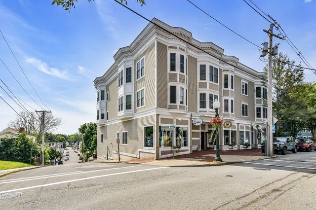 104 Main St 2, Amesbury, MA 01913