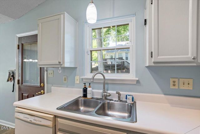 301 Round About Road, Holly Springs, NC 27540