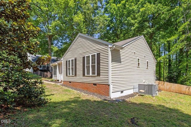 301 Round About Road, Holly Springs, NC 27540