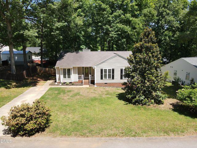 301 Round About Road, Holly Springs, NC 27540