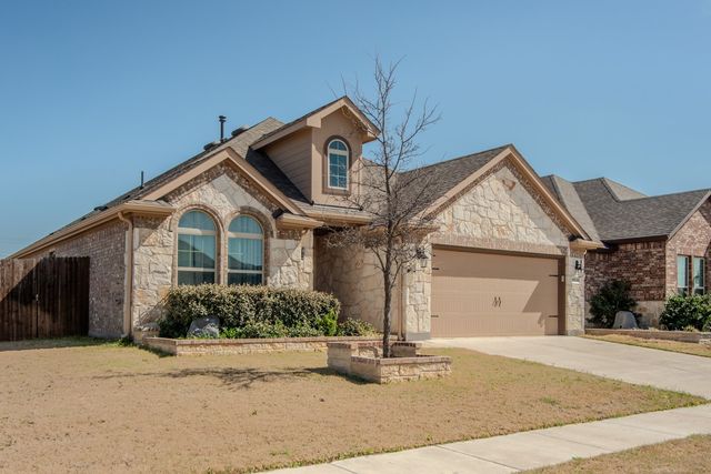 3616 Pinto Way, Aubrey, TX 76227