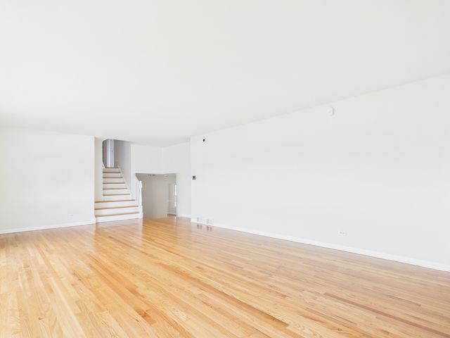 1415 S Evergreen Avenue, Arlington Heights, IL 60005