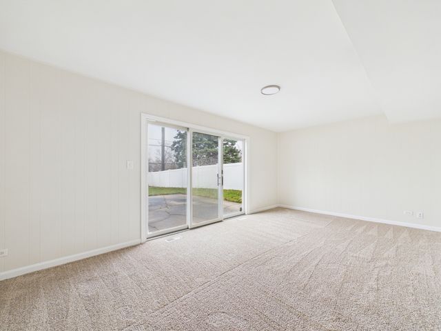 1415 S Evergreen Avenue, Arlington Heights, IL 60005