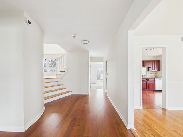 1415 S Evergreen Avenue, Arlington Heights, IL 60005