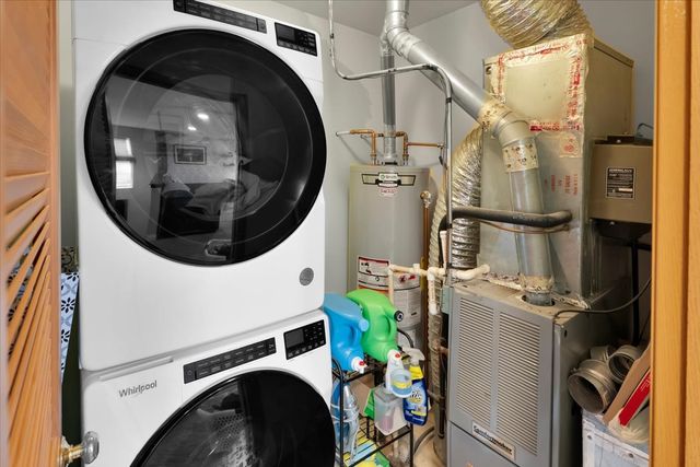 16501 S Nottingham Court, Lockport, IL 60441