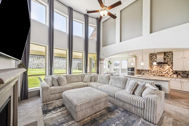 702 Red Elm Lane, Conroe, TX 77304