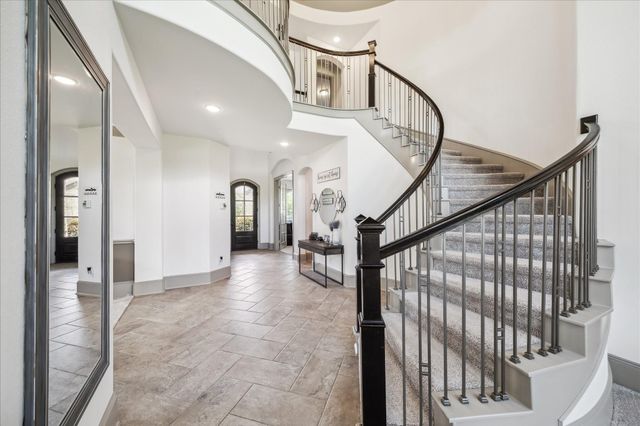 702 Red Elm Lane, Conroe, TX 77304