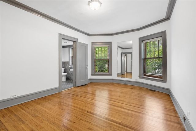 717 W Junior Terrace 1, Chicago, IL 60613