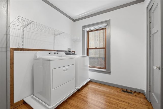 717 W Junior Terrace 1, Chicago, IL 60613