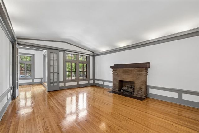 717 W Junior Terrace 1, Chicago, IL 60613
