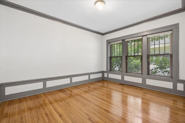 717 W Junior Terrace 1, Chicago, IL 60613