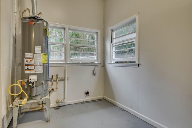 909 Valley Road, Aiken, SC 29801