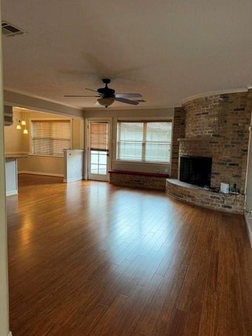 5031 Twin Candle Drive, Houston, TX 77018