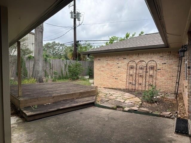 5031 Twin Candle Drive, Houston, TX 77018