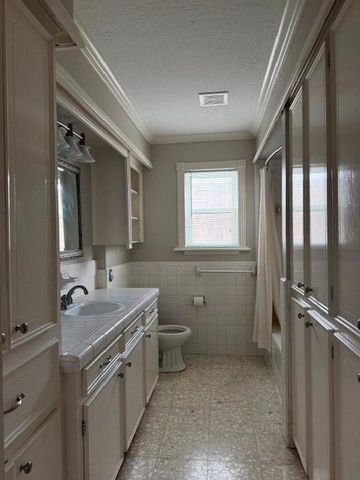 5031 Twin Candle Drive, Houston, TX 77018