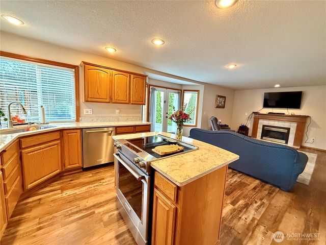 9317 Eld Court NE, Lacey, WA 98516