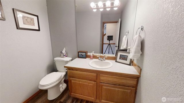 9317 Eld Court NE, Lacey, WA 98516