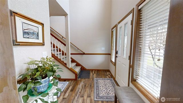 9317 Eld Court NE, Lacey, WA 98516