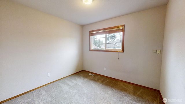 9317 Eld Court NE, Lacey, WA 98516