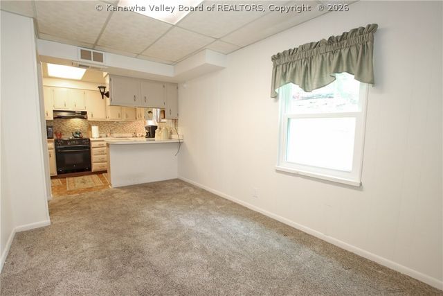 818 Daverton Road, Charleston, WV 25303
