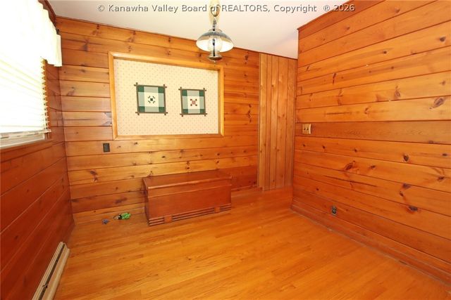 818 Daverton Road, Charleston, WV 25303