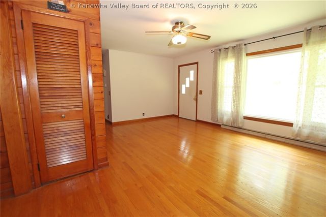 818 Daverton Road, Charleston, WV 25303