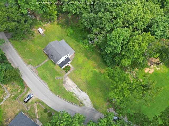 818 Daverton Road, Charleston, WV 25303